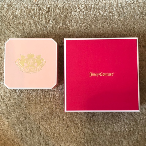 Juicy Couture Heart Necklace - Picture 3 of 3